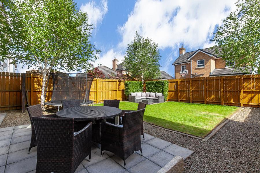 1 Berkeley Hall Mews East