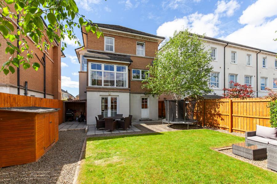 1 Berkeley Hall Mews East