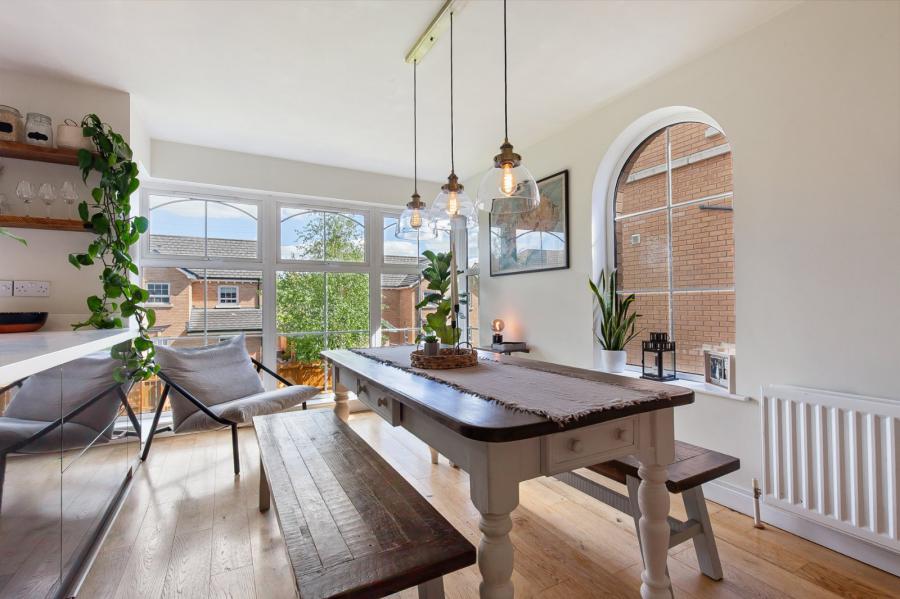 1 Berkeley Hall Mews East