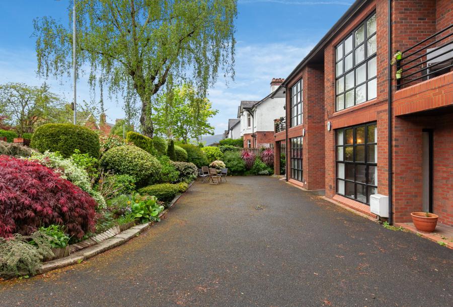 Flat 2 Marlborough Lodge, 78A Marlborough Park North