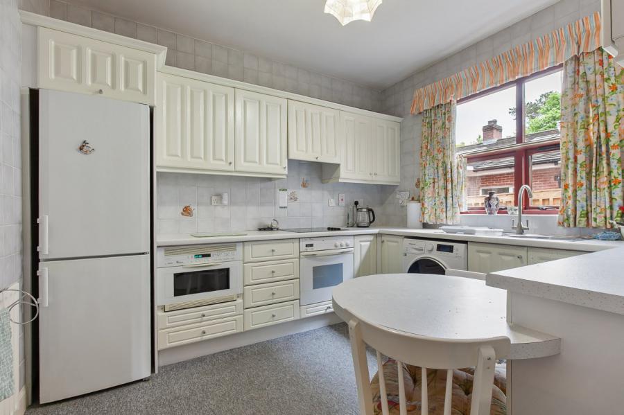 Flat 2 Marlborough Lodge, 78A Marlborough Park North