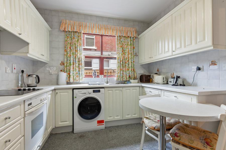 Flat 2 Marlborough Lodge, 78A Marlborough Park North