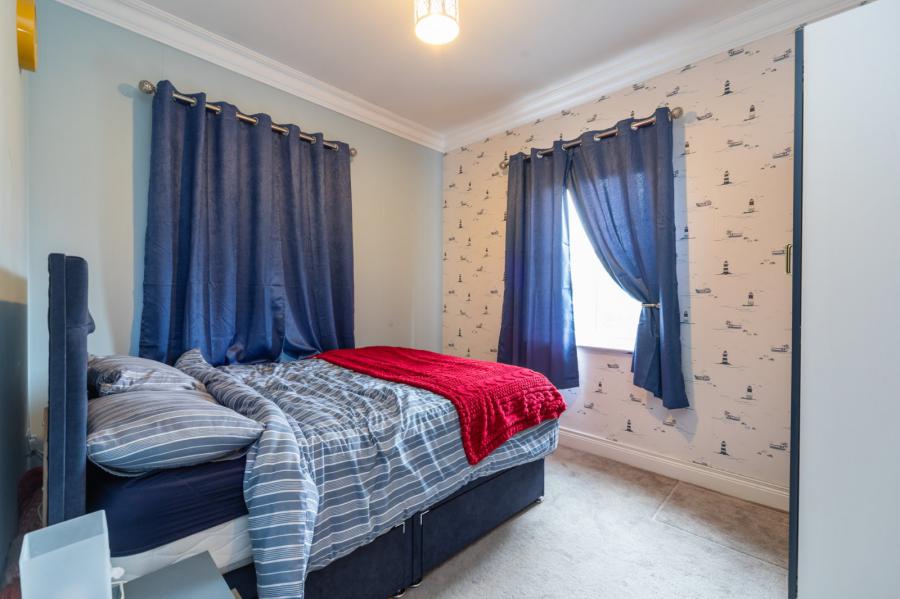 37 Eaton Park