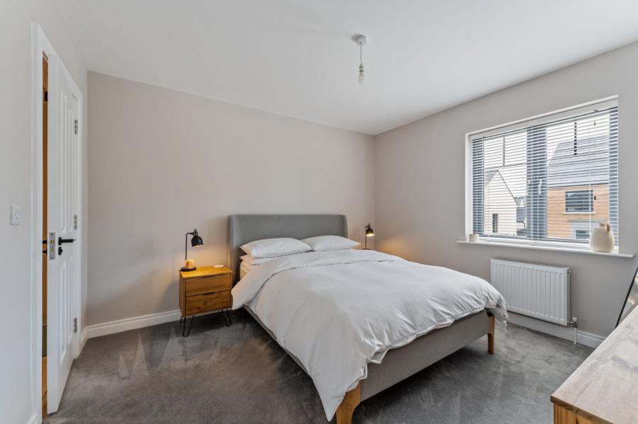 25 Edenbrook