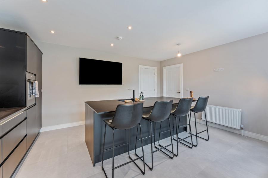 25 Edenbrook