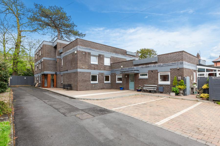8B Randal Park