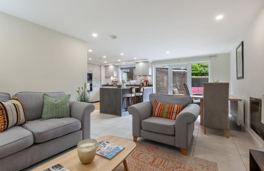 8B Randal Park