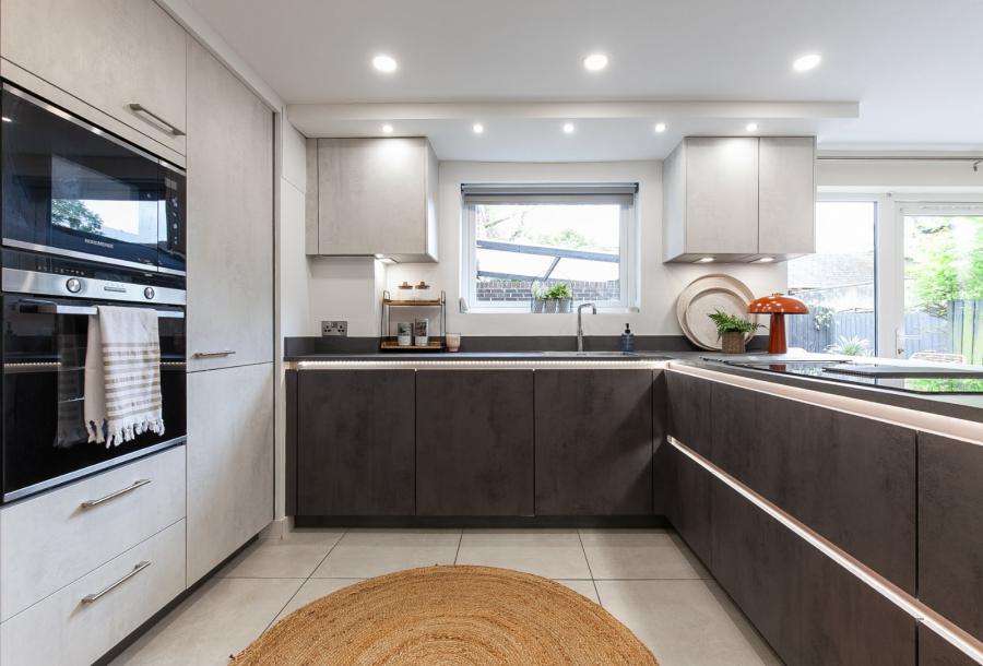8B Randal Park