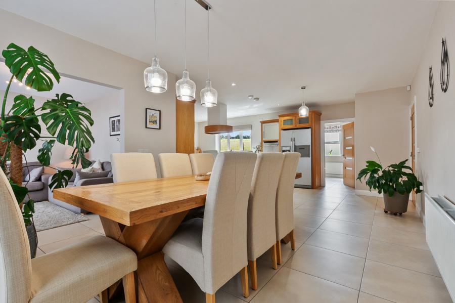 15 Mount Davys Road