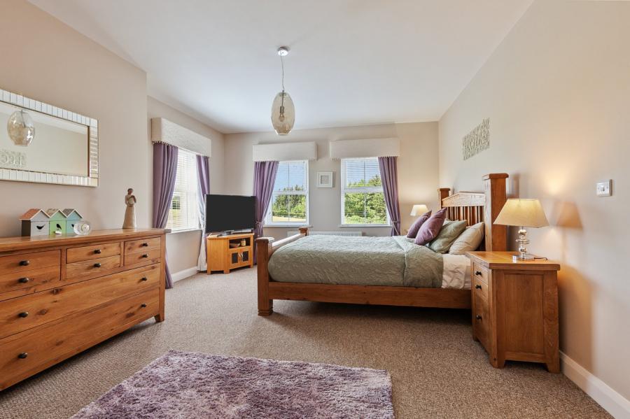 15 Mount Davys Road