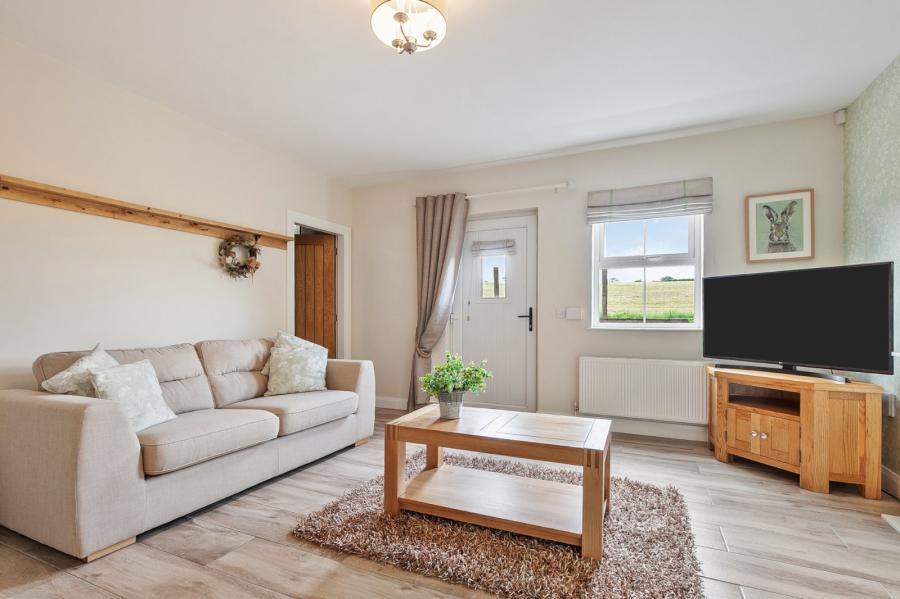 15 Mount Davys Road