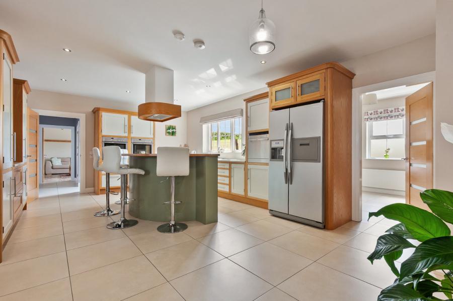 15 Mount Davys Road