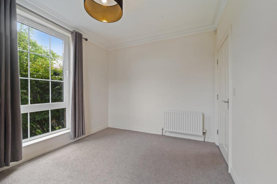 36 Lady Wallace Walk