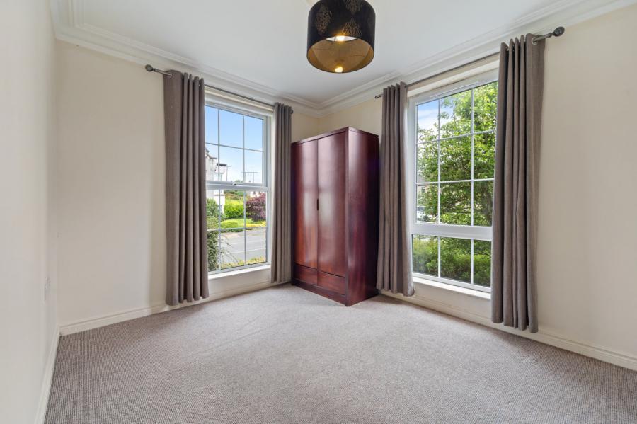 36 Lady Wallace Walk