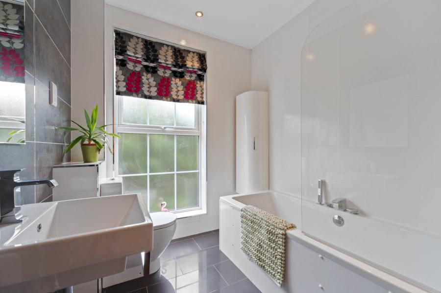 36 Lady Wallace Walk