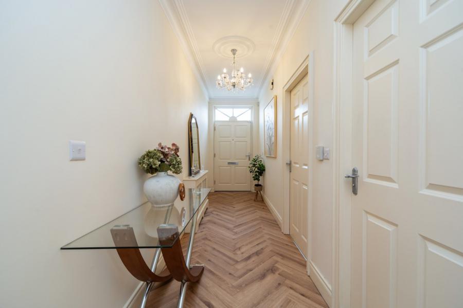 36 Lady Wallace Walk