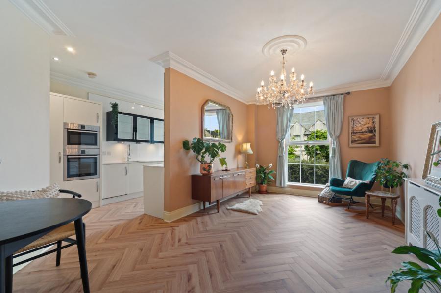 36 Lady Wallace Walk