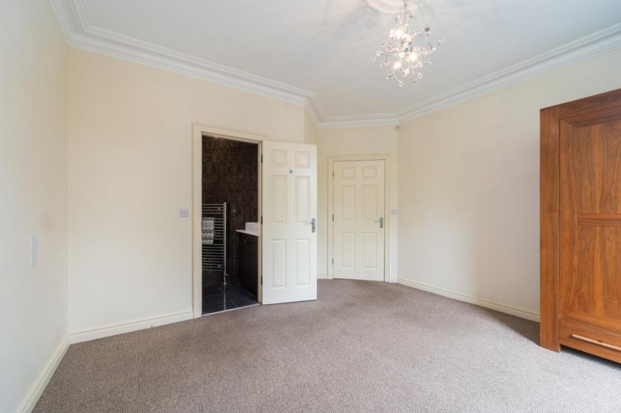 36 Lady Wallace Walk