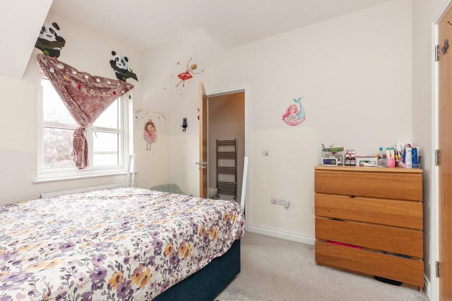 77 Ballyveigh Crescent