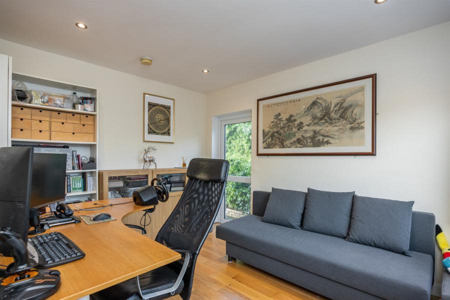 2A Neills Lane