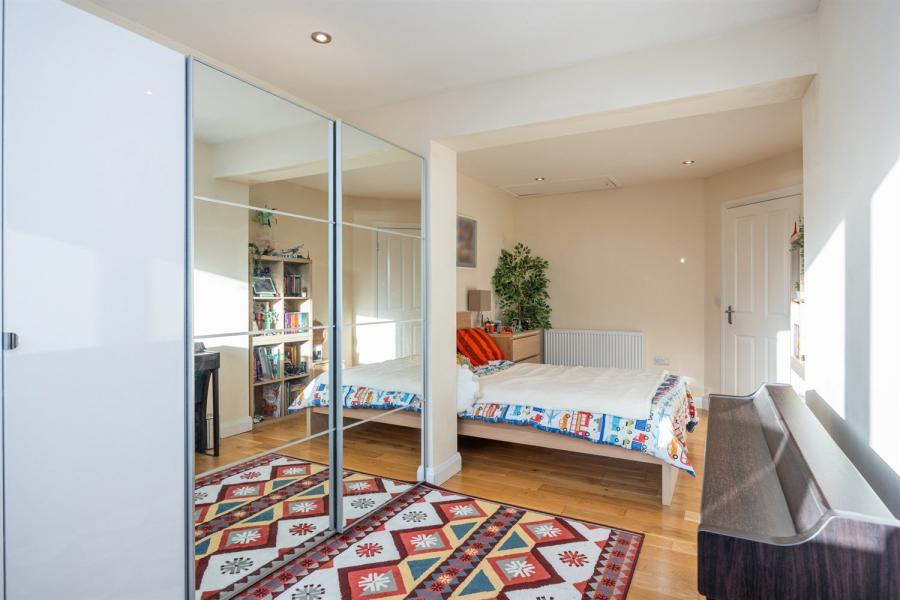 2A Neills Lane