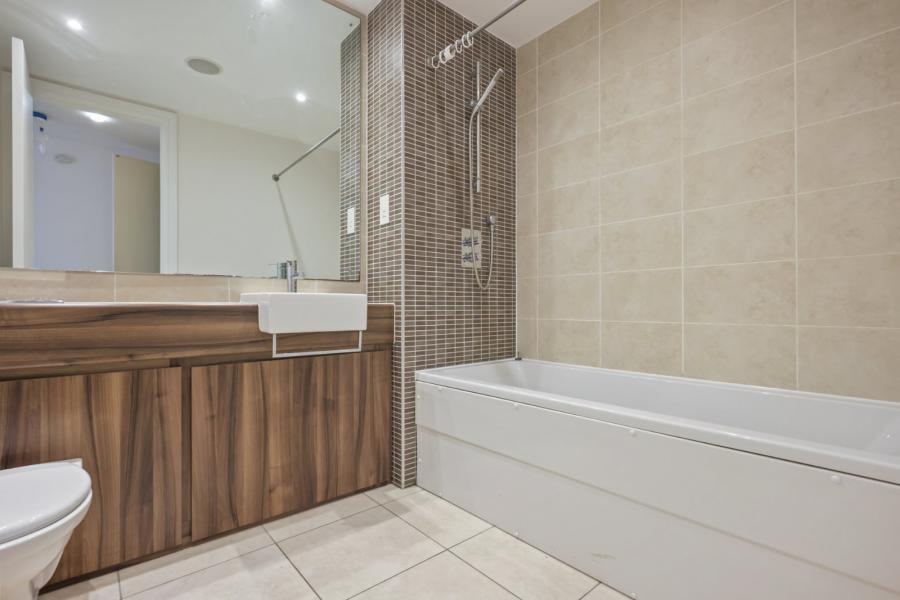 Apartment 9.02, The Arc 2I, Queens Road