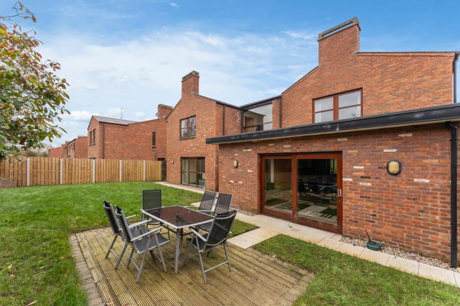 6 Quarterlands Lane