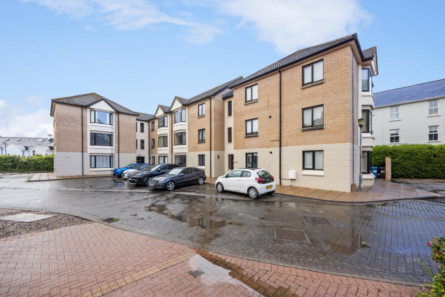 24 Gordonville, Lodge Road