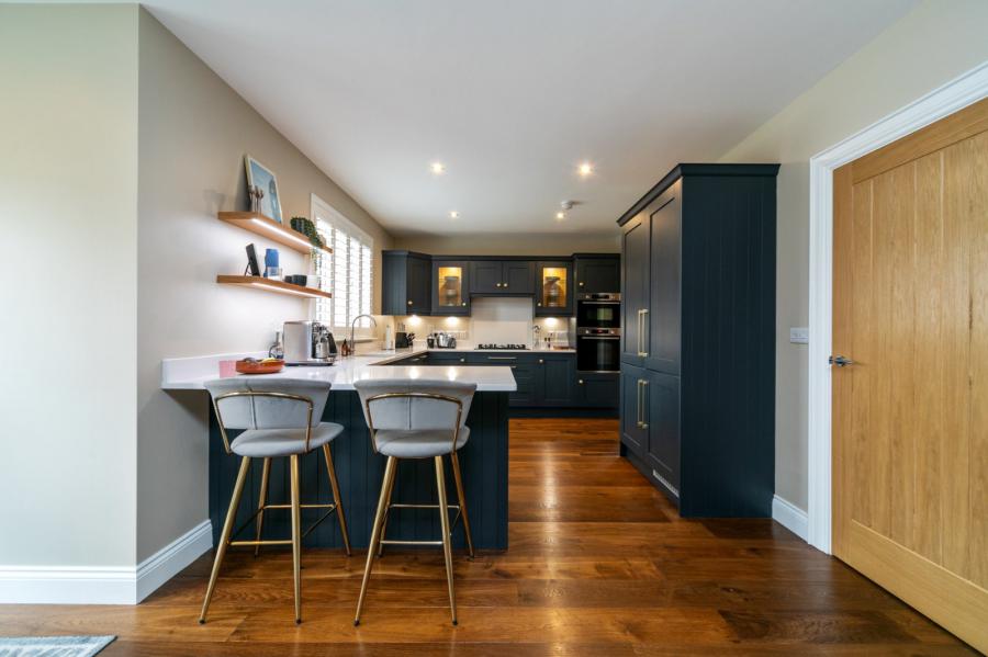 12 Belgravia Court