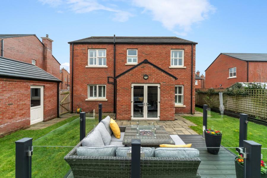 12 Belgravia Court