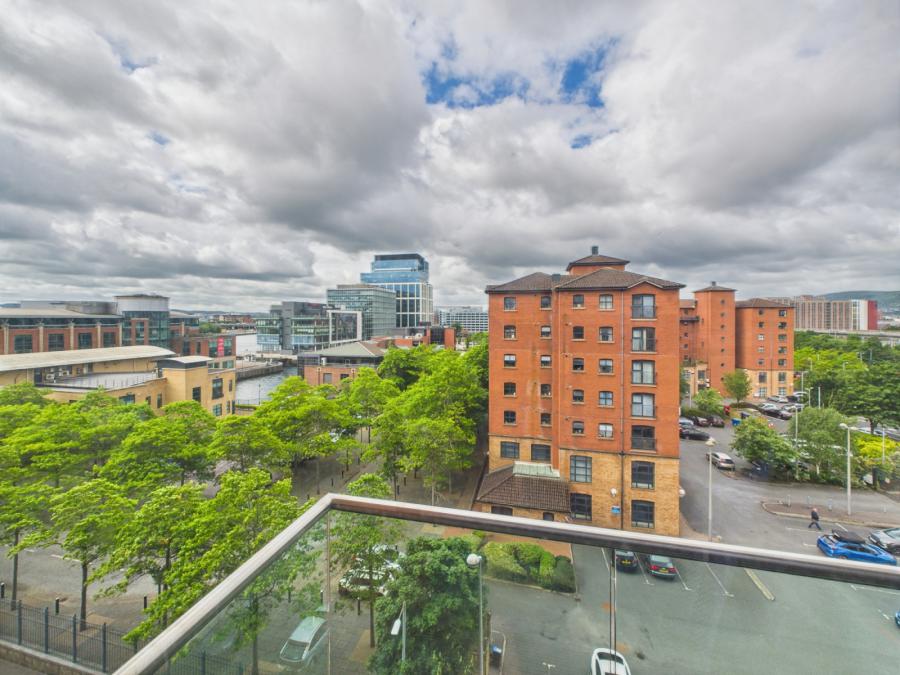 Apartment 33, 11 Princes Dock Street
