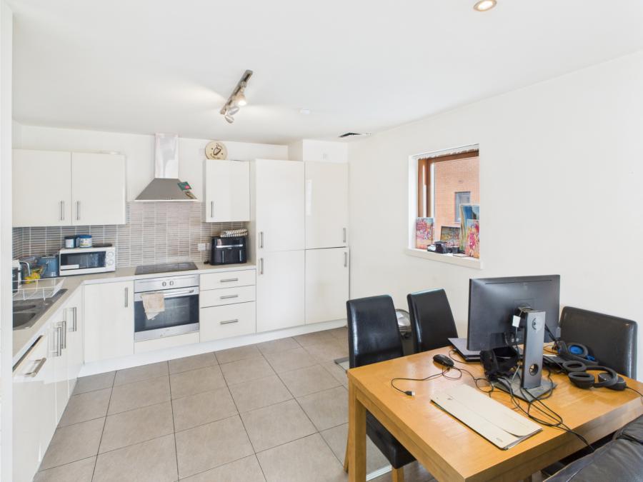 Apartment 33, 11 Princes Dock Street