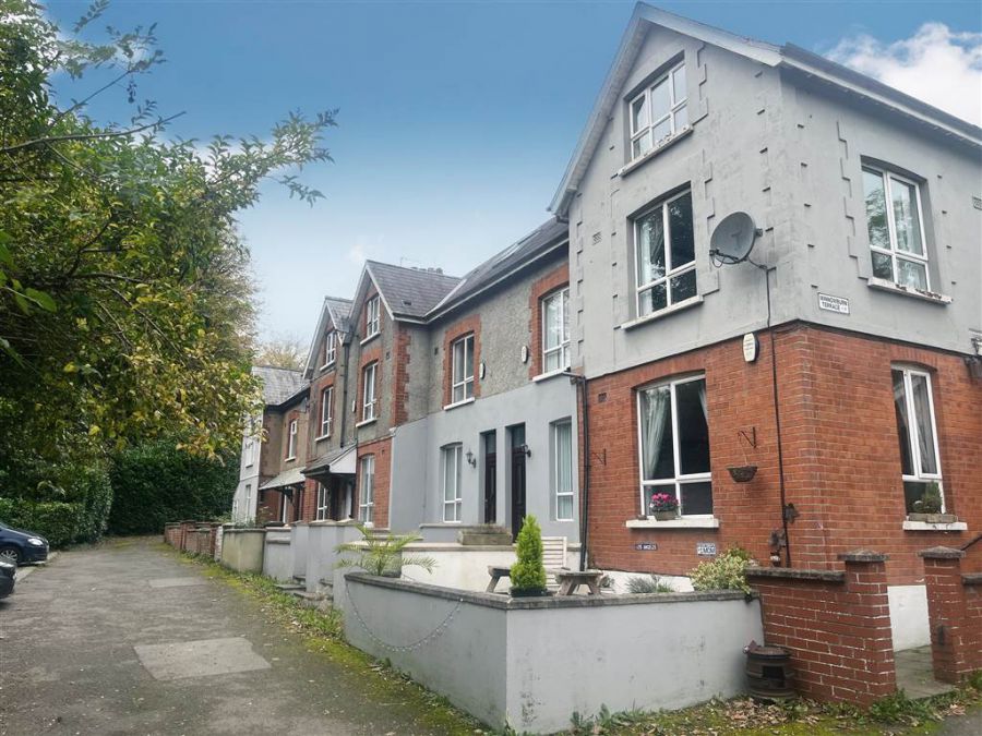 2 Minnowburn Terrace