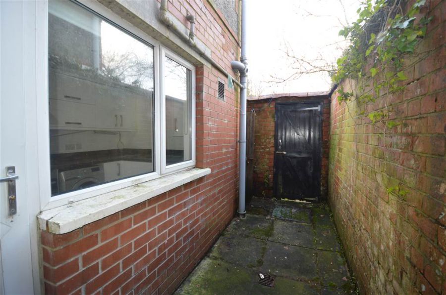 2 Minnowburn Terrace