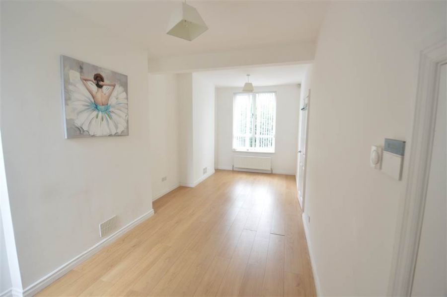 2 Minnowburn Terrace