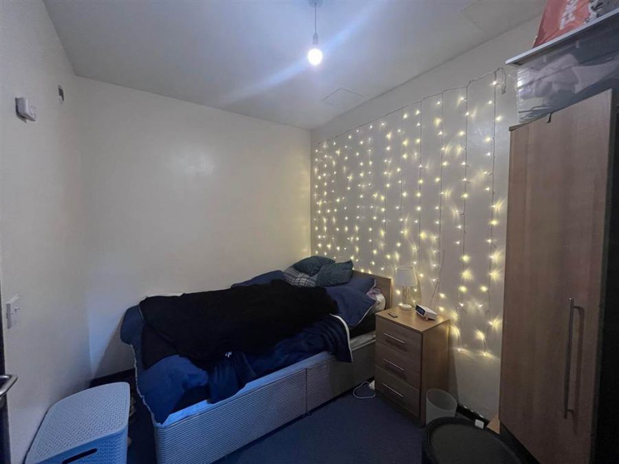 75 Wellesley Avenue, Flat 1