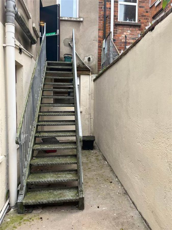 75 Wellesley Avenue, Flat 1