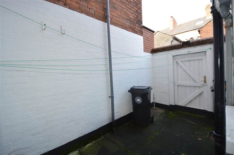 37 Willowholme Street