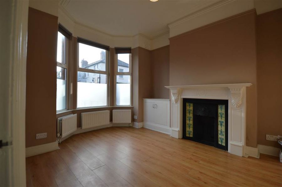 37 Willowholme Street