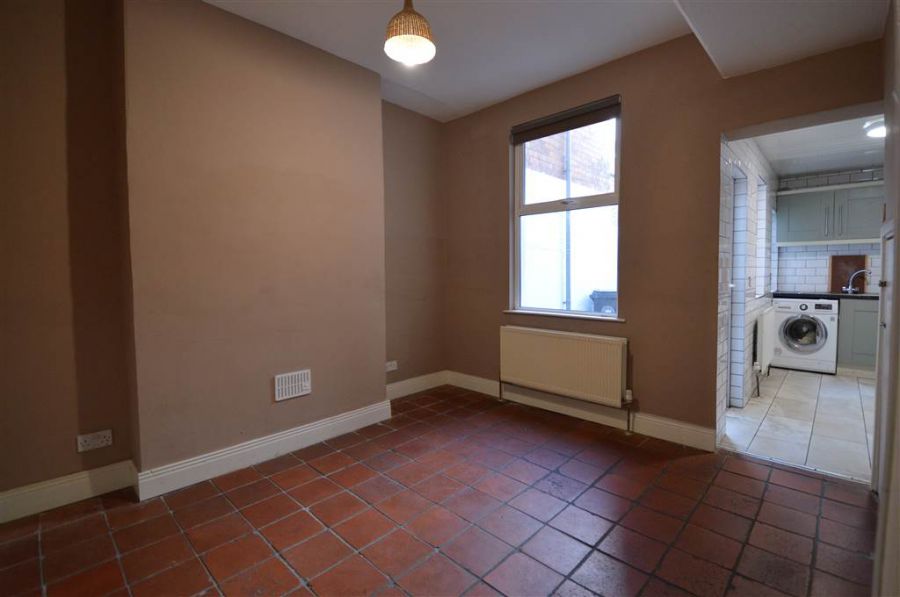 37 Willowholme Street