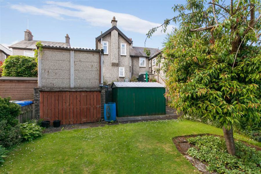 4 Galwally Park