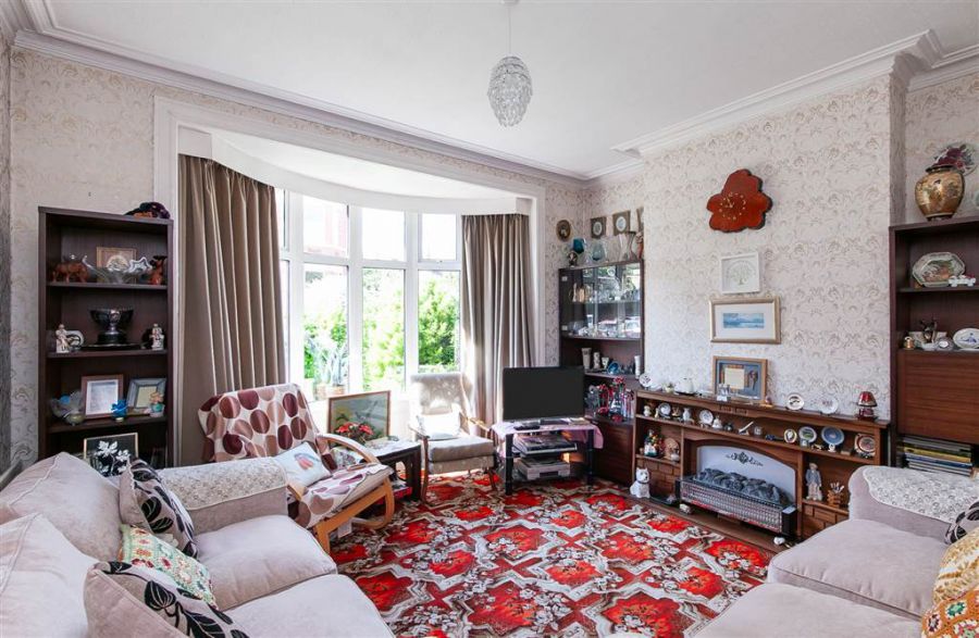 4 Galwally Park