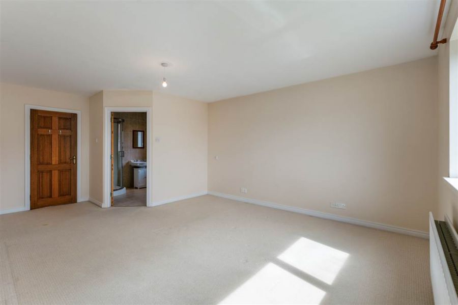 24 Manor Park