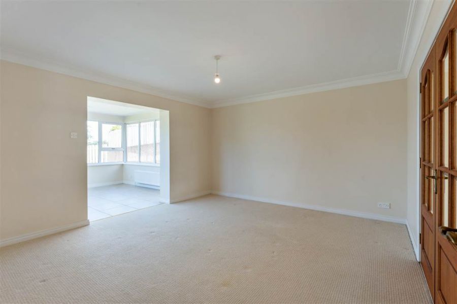 24 Manor Park