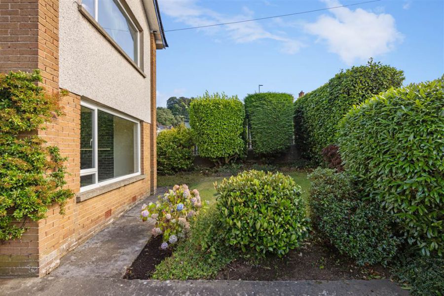 4 Beechgrove Avenue