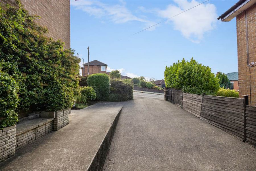 4 Beechgrove Avenue