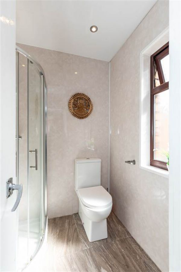 10 Rushfield Avenue