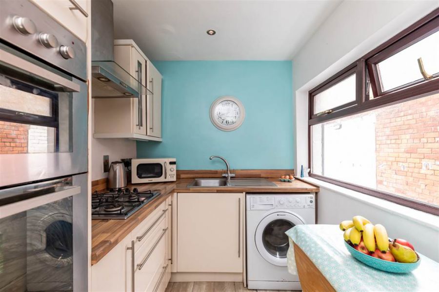 10 Rushfield Avenue