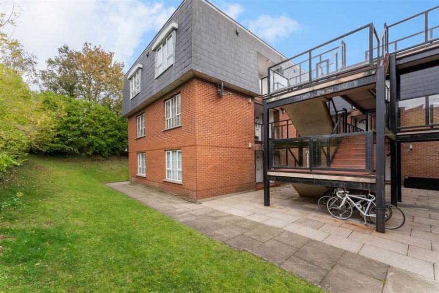 3D Windrush Avenue