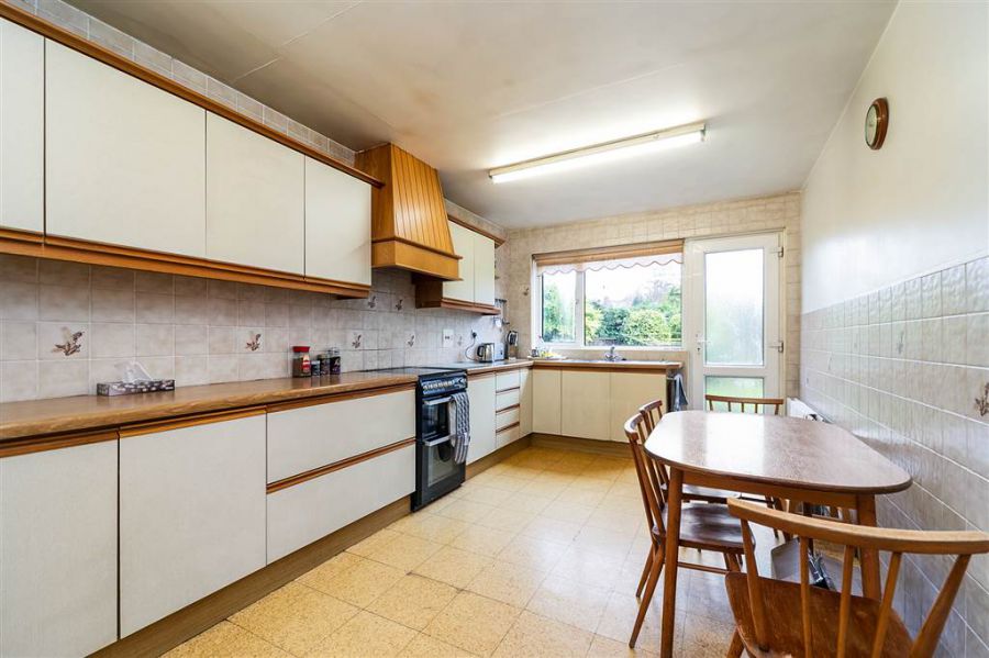 3 Cherryvalley Green